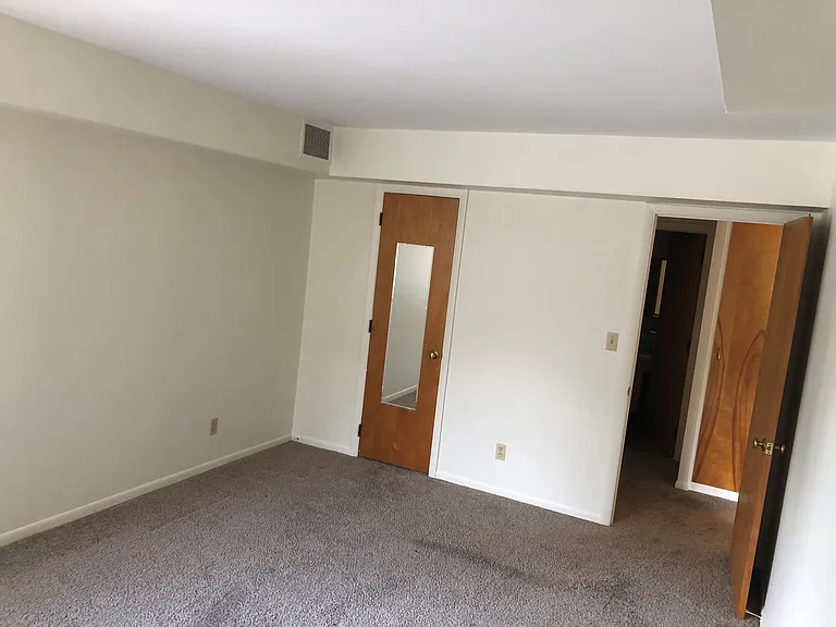 1100 Center Ave #206 — Photo 6