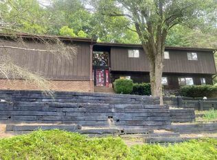 25 Chippewa Dr, Huntington, WV 25705