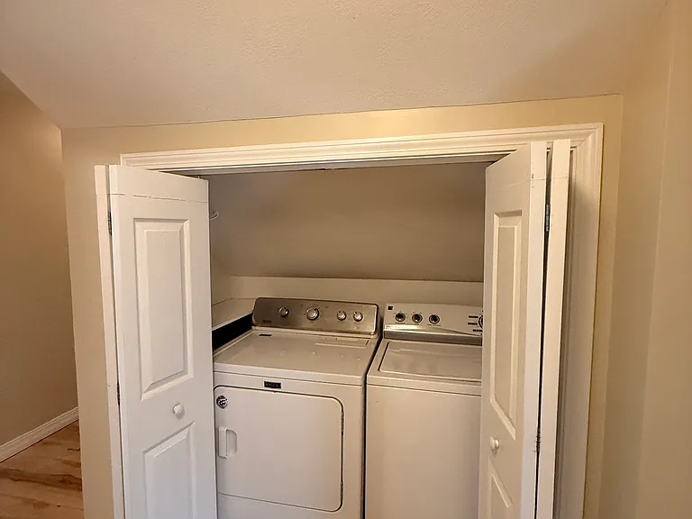 63 Maple St #102 — Photo 11
