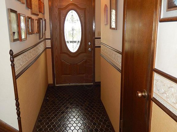 4th image of 5422 Teakwood Ct