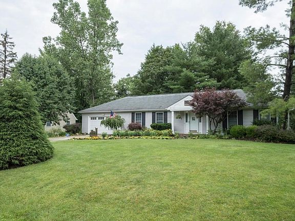 2nd image of 11540 Windridge Dr NW