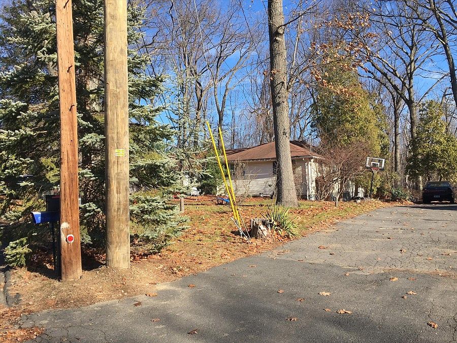 2nd image of 8 Oakwood Ter