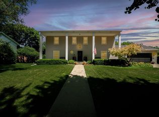 106 S Bellemont Rd, Bloomington, IL 61701