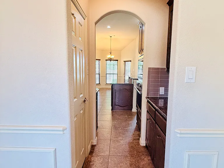 1701 Creosote Dr — Photo 5