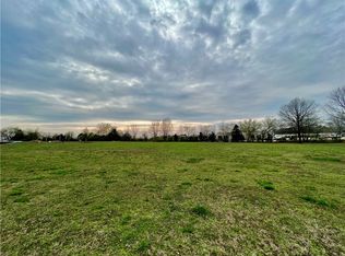 N Sunshine Rd, Fayetteville, AR 72704