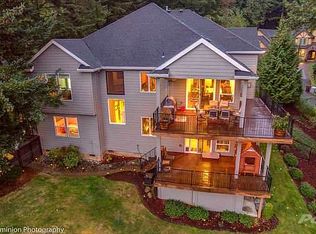 10585 SE Charlotte Dr, Happy Valley, OR 97086