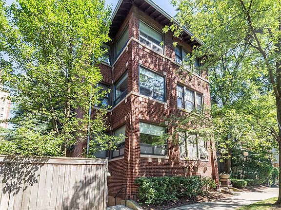 3rd image of 5409 S Blackstone Ave #6314310