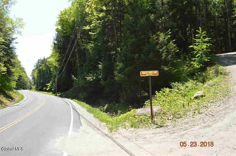 2nd image of 23 Hemlock Ridge Lane