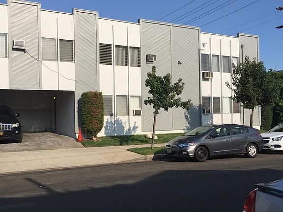 5th image of 13855 Burbank Blvd APT 2