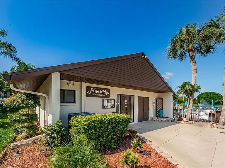 2575 Pine Ridge Way S #E1 — Photo 19
