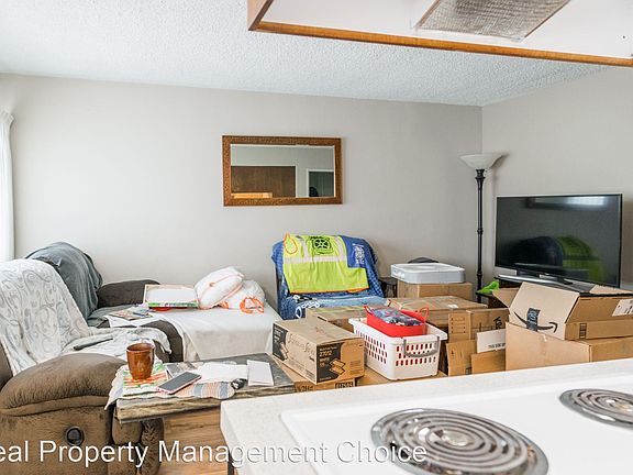4th image of 3554 Del Amo Blvd APT D