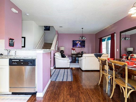 4th image of 2900 EDENSHIRE WAY #105