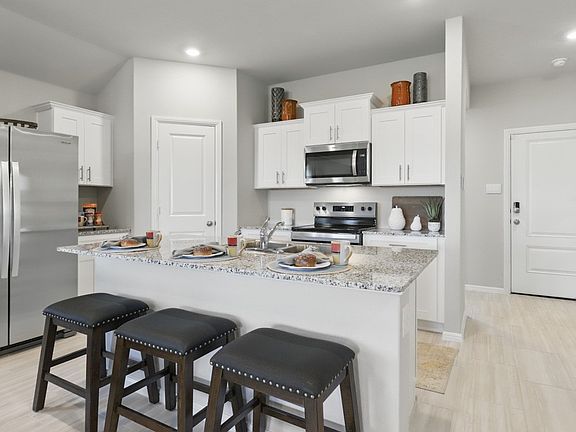 2nd image of 10324 Cherrytree Ln