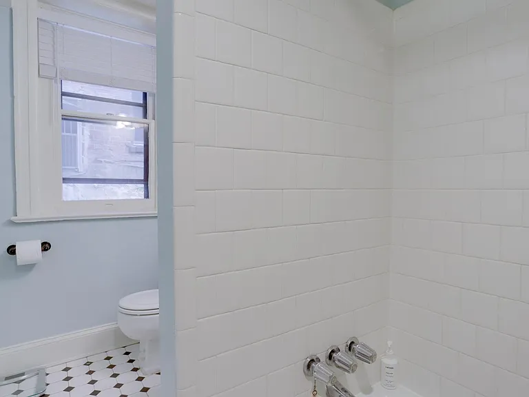 400 Seward Sq SE #B3 — Photo 15