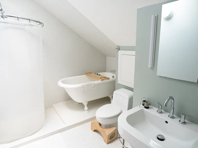 3037 Knox Ave S #301 — Photo 11