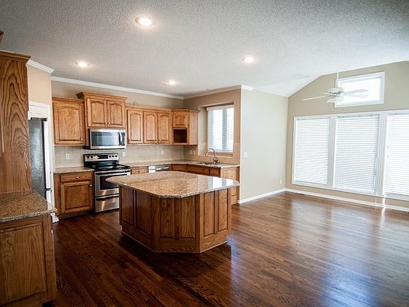 2nd image of 7700 W 143rd Pl