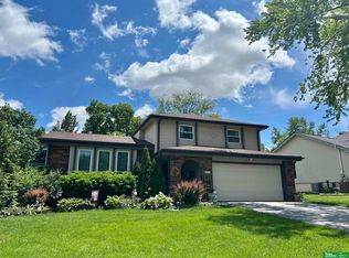 1311 Greenwood Ave, Papillion, NE 68133