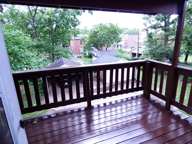 1021 Commodore Dr — Photo 14
