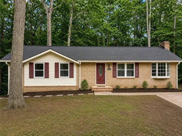 3229 Fern Valley Dr SW, Marietta, GA 30008