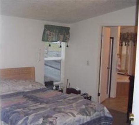 4th image of 10121 237th Street Ct E