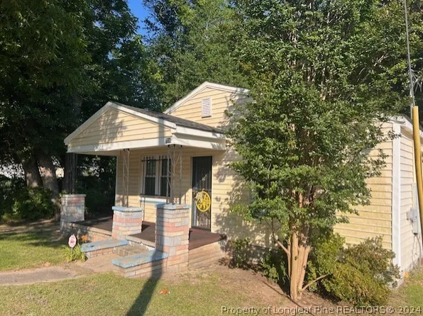 216 Jasper St, Fayetteville, NC 28301