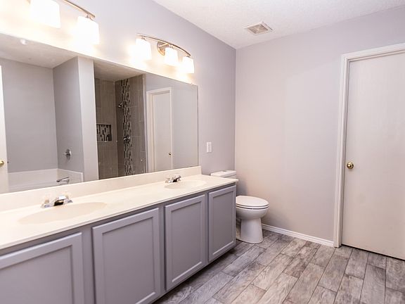 5th image of 3113 Westview Dr