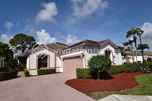 10213 Lexington Lakes Blvd N Photo 1