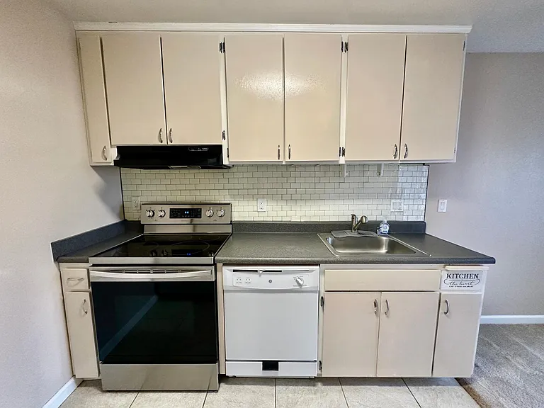 945 Bancroft Rd #217 — Photo 8