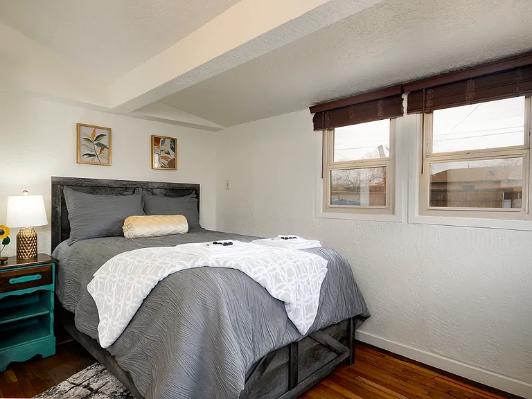 Walter St SE — Photo 10