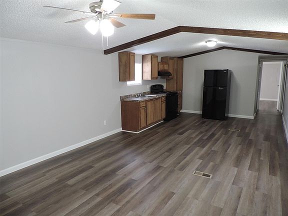 3rd image of 1668 Fm 2518 Rd #85