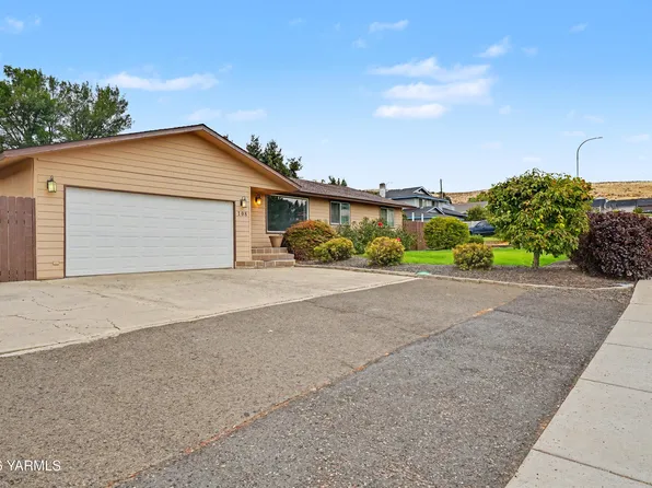108 N 90th Ave, Yakima, WA 98908
