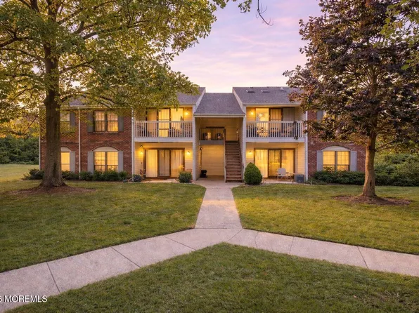 71 Crabapple Lane #266, Franklin Twp, NJ 08823