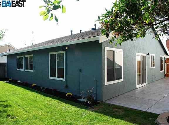 4th image of 6282 Rubicon Ave