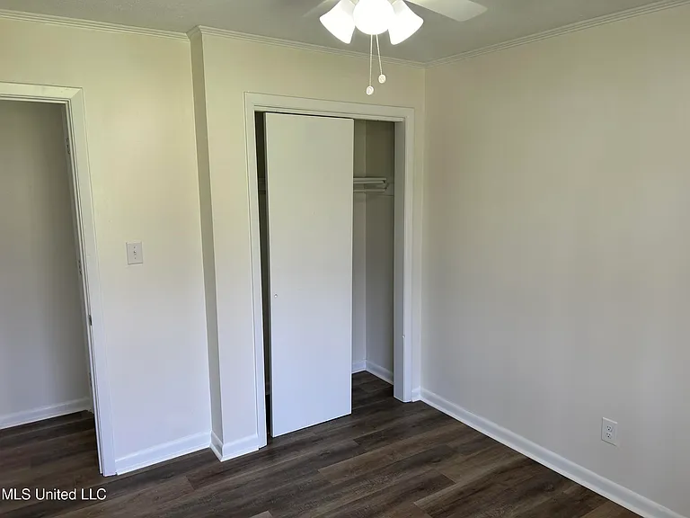 2647 State Highway 468 — Photo 17
