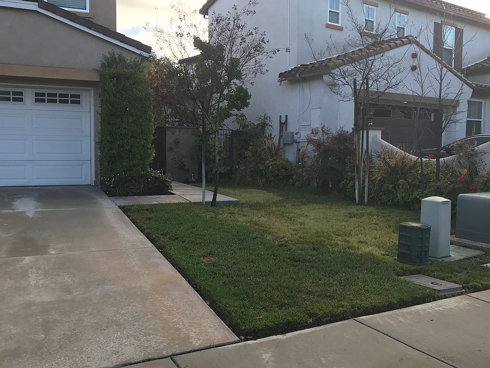 2nd image of 31824 Pepper Tree St