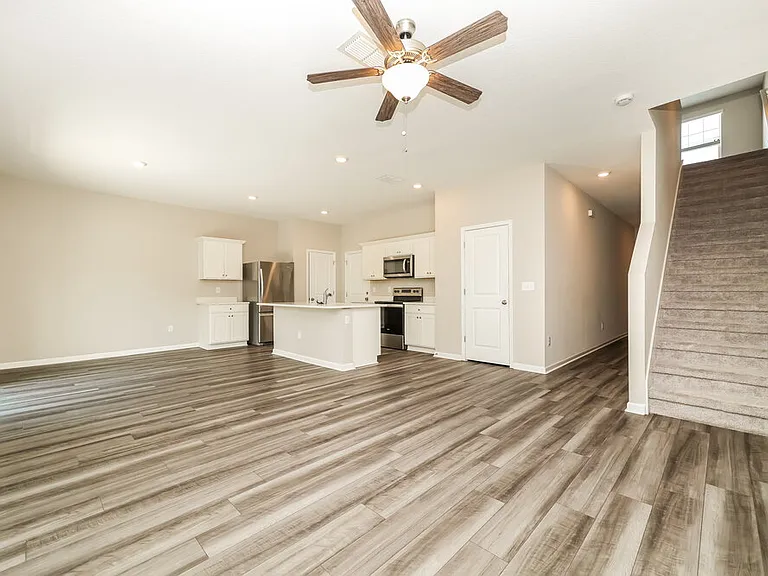 2052 Harris Hawk Ave — Photo 4