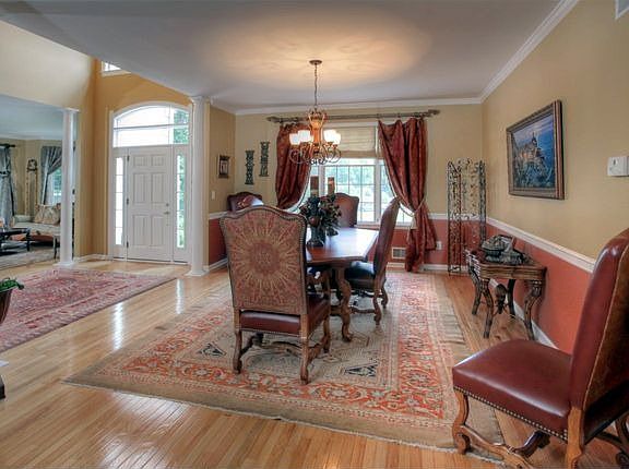 4th image of 7 Winterberry Ct