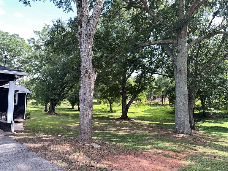 806 Pelzer Hwy — Photo 3
