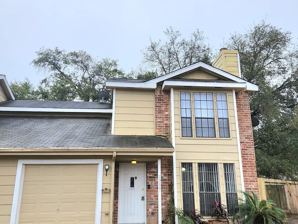 1st image of 10045 Emerald Creek Dr