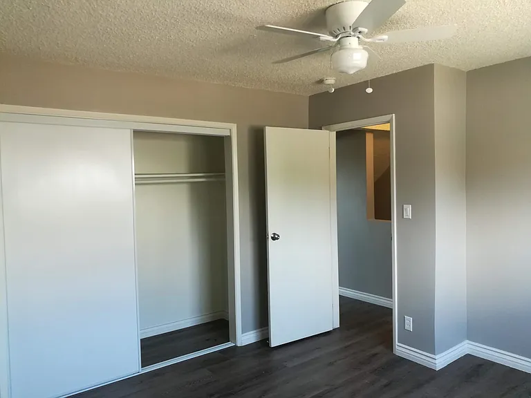 7549 N Hollywood Way #1 — Photo 24