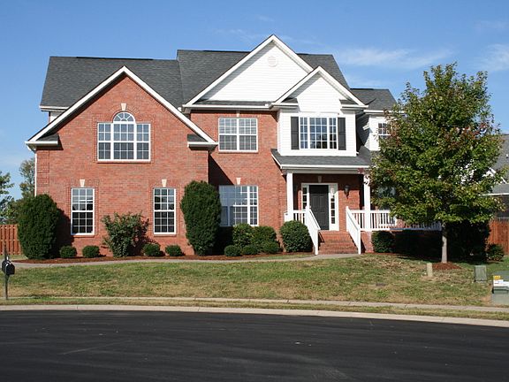 2nd image of 814 Warrington Ct