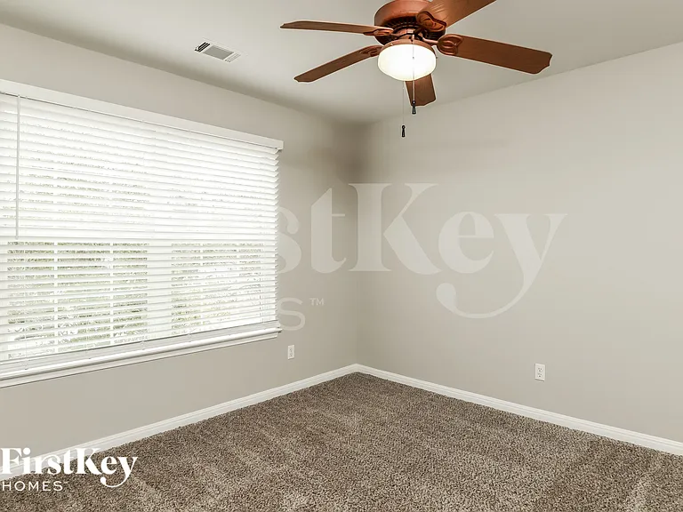 20930 Pedregoso Ln — Photo 13
