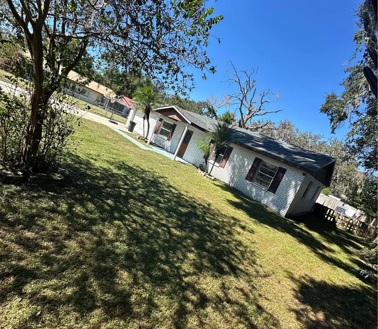 3 bed, 1.5 bath, 1040 sqft, $1,850 — Photo 4