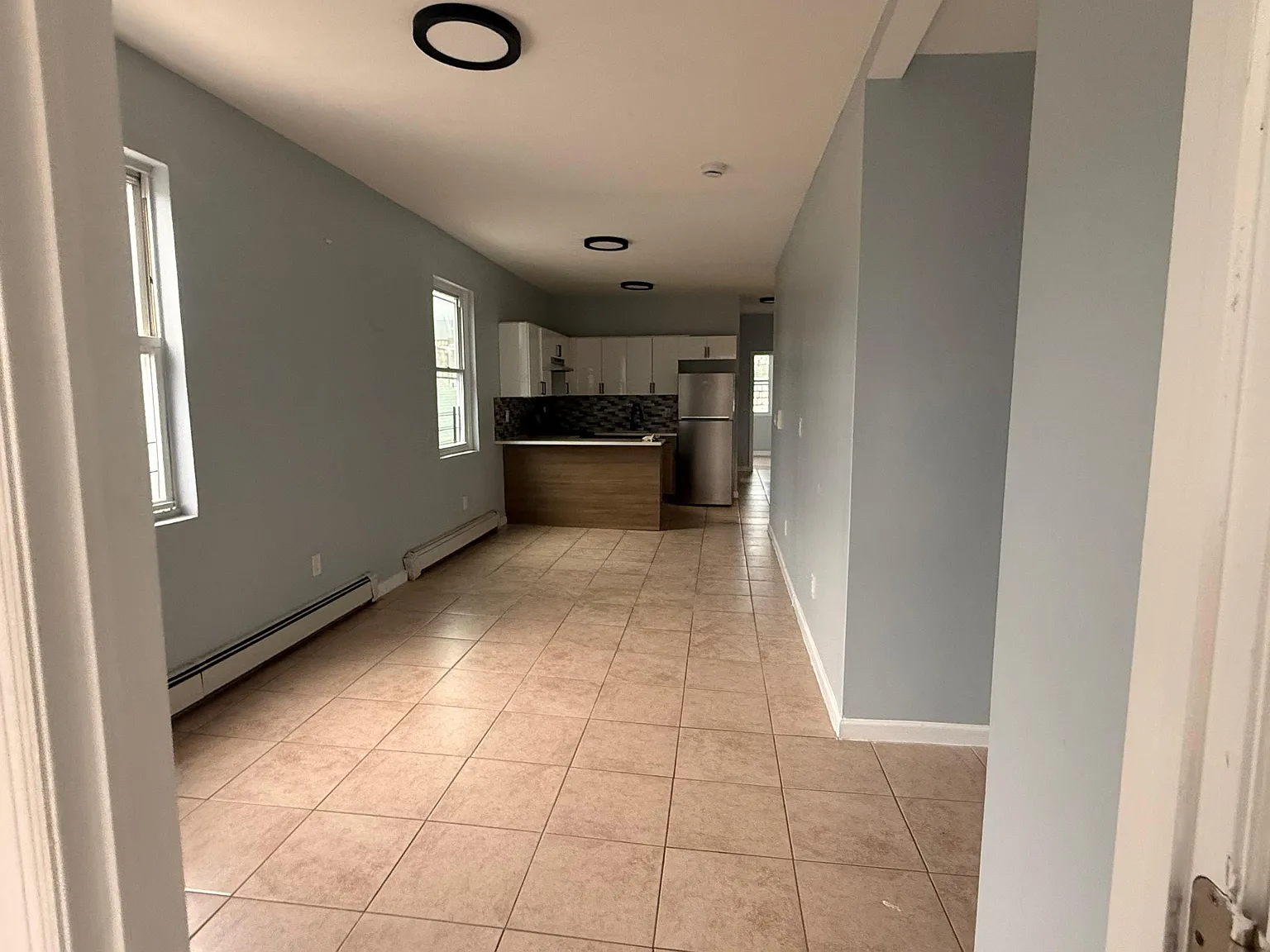 136 Wilkinson Ave — Photo 2