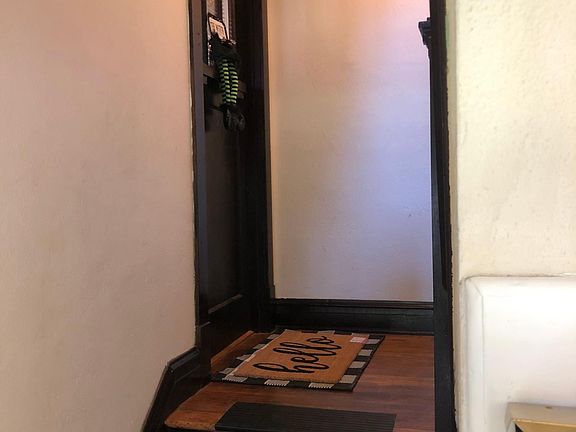 2nd image of 4459 Russell Blvd APT 1W