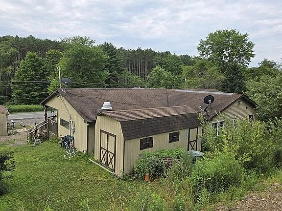 3rd image of 2879 Winslow Hill Rd