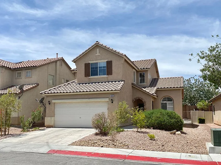4033 Spring Line St — Photo 3
