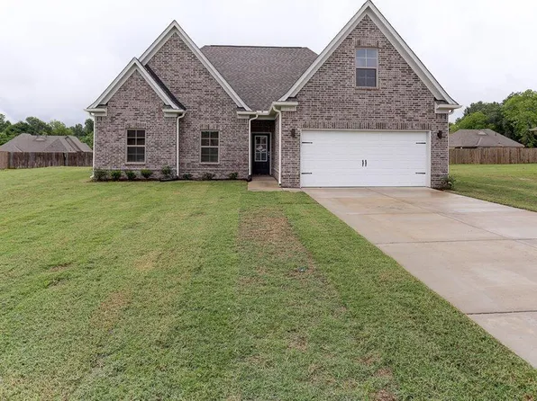 7735 Carmel Cv, Walls, MS 38680