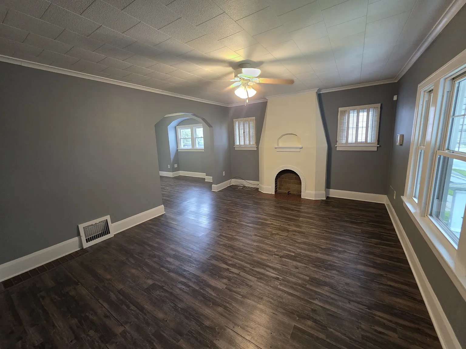 2 bed, 1063 sqft, $825 — Photo 3