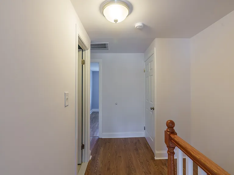 5776 Yellowrose Ct — Photo 11